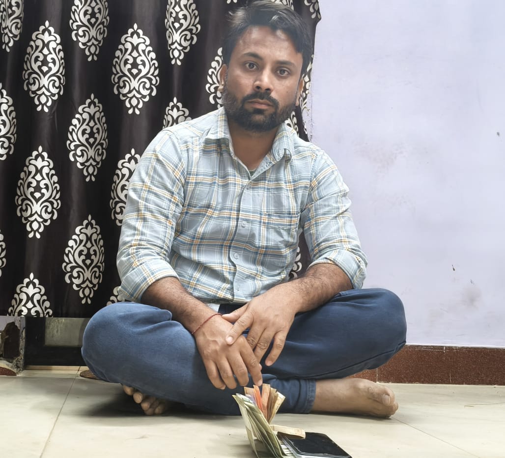 ખટંબામાં ક્રિકેટનો સટ્ટો રમતા શખ્સો પર એસએમસીનો દરોડો, સટોડીયાઓમાં નાસભાગ