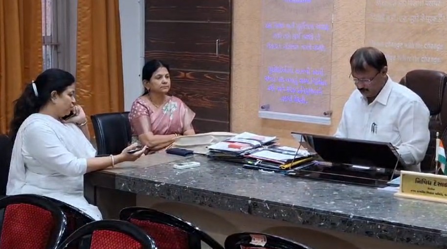 વિવાદોનું નવું ઘર બની વડોદરાની નગર પ્રાથમિક શિક્ષણ સમિતિ