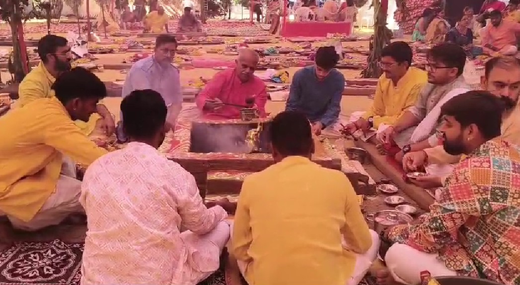 ગોરવા પંચવટી વિસ્તારમાં મહાકાળી મંદિર આદિત્ય યાગ ચંડી યાગ આયોજન
