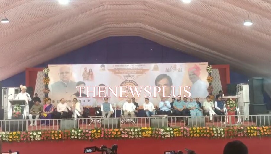 સાવલી પોઇચા રોડ પર આવેલ કેતન ફાર્મમાં સમૂહ લગ્ન યોજાયા 