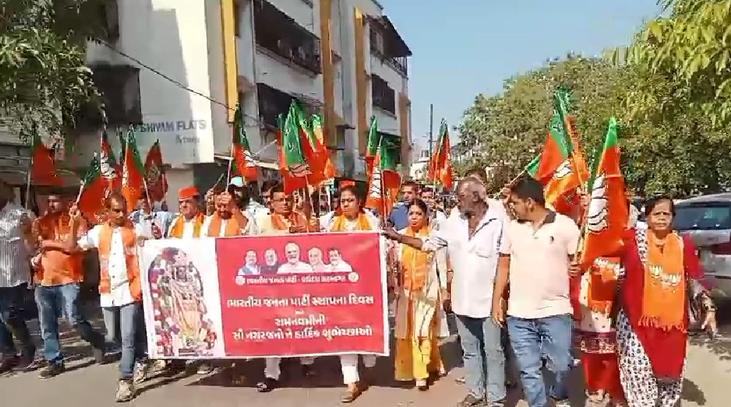 ભાજપ ઇલેક્શન વોર્ડ નં -10મા મંદિરોમાં દર્શનનો કાર્યક્રમ 