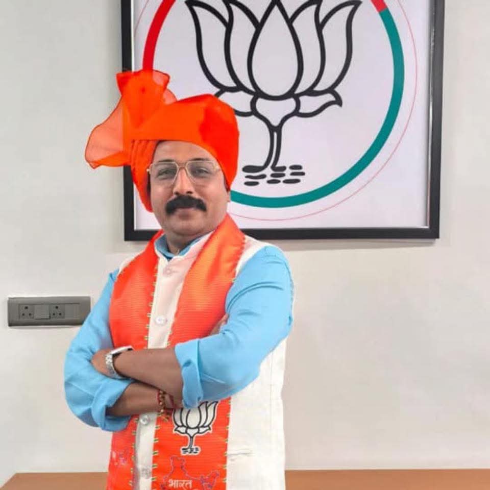 ટ્રિપલ માસ્ટર ડિગ્રી ધરાવતા અનુસૂચિત જાતિના પ્રમુખે સોશિયલ મીડિયા પર વ્યંગ કર્યો