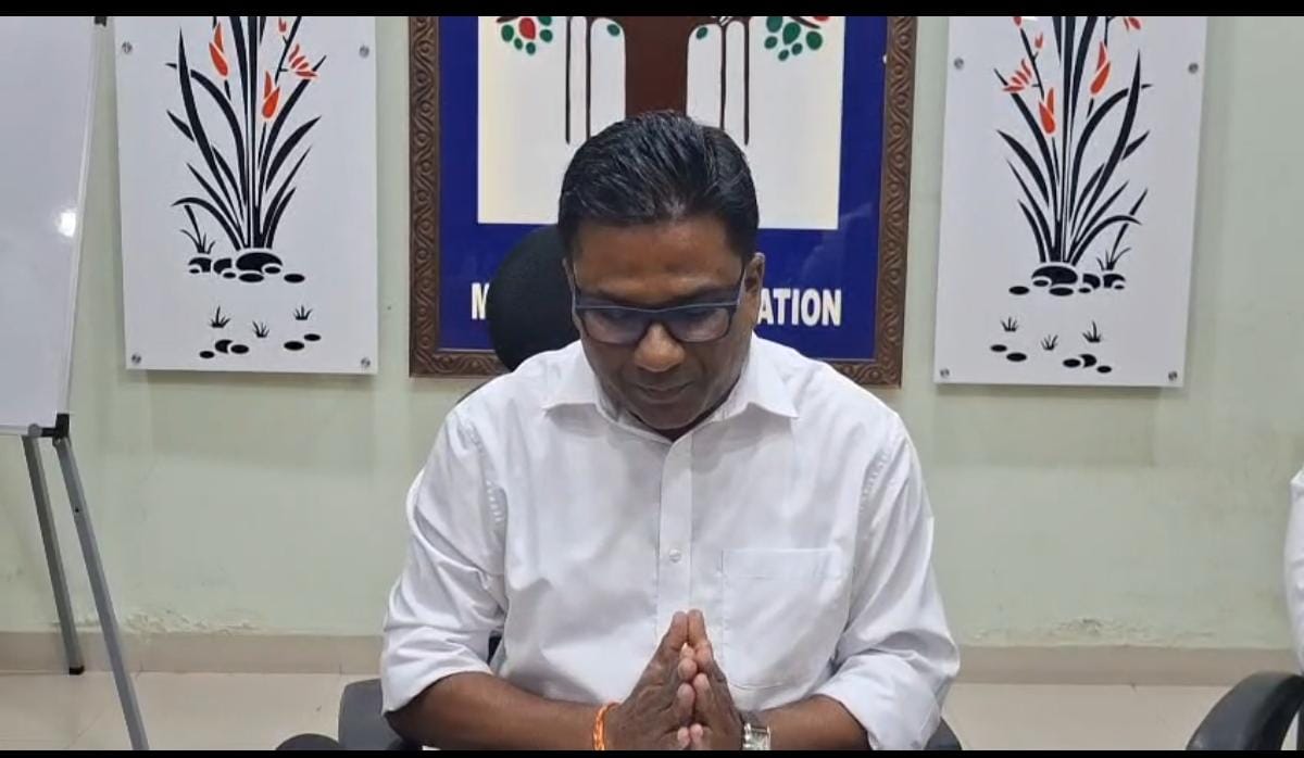 રાણાજી અપશુકનિયાળ કમિશનર નીકળ્યા.એમનાં રાજમાં વડોદરાવાસીઓને પૂરમાં આશરે પચ્ચીસ હજાર કરોડનું નુકશાન થયું હતું