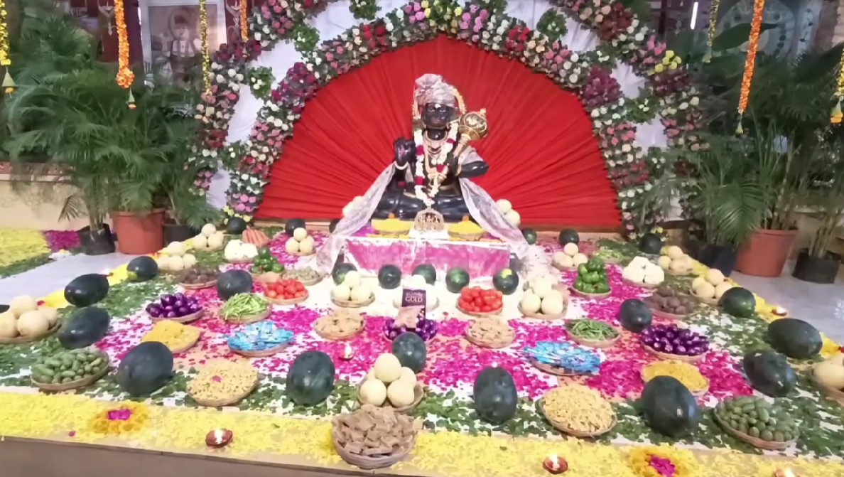 ચાંદોદ-નવામાંડવા સ્થિત ચિંતાહરણ હનુમાનજી મંદિર ખાતે હનુમાન જન્મોત્સવની ઉજવણી 