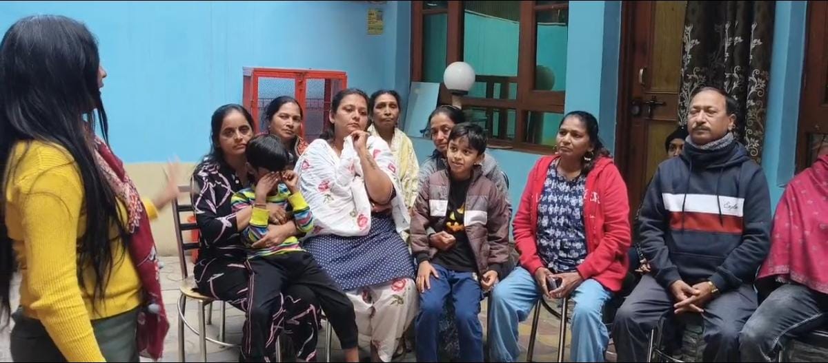 પહેલગામના આતંકી હુમલાના કારણે વડોદરાના 19 લોકો ફસાયા, જલ્દી વડોદરા લવાય તેવી વિનંતી કરી