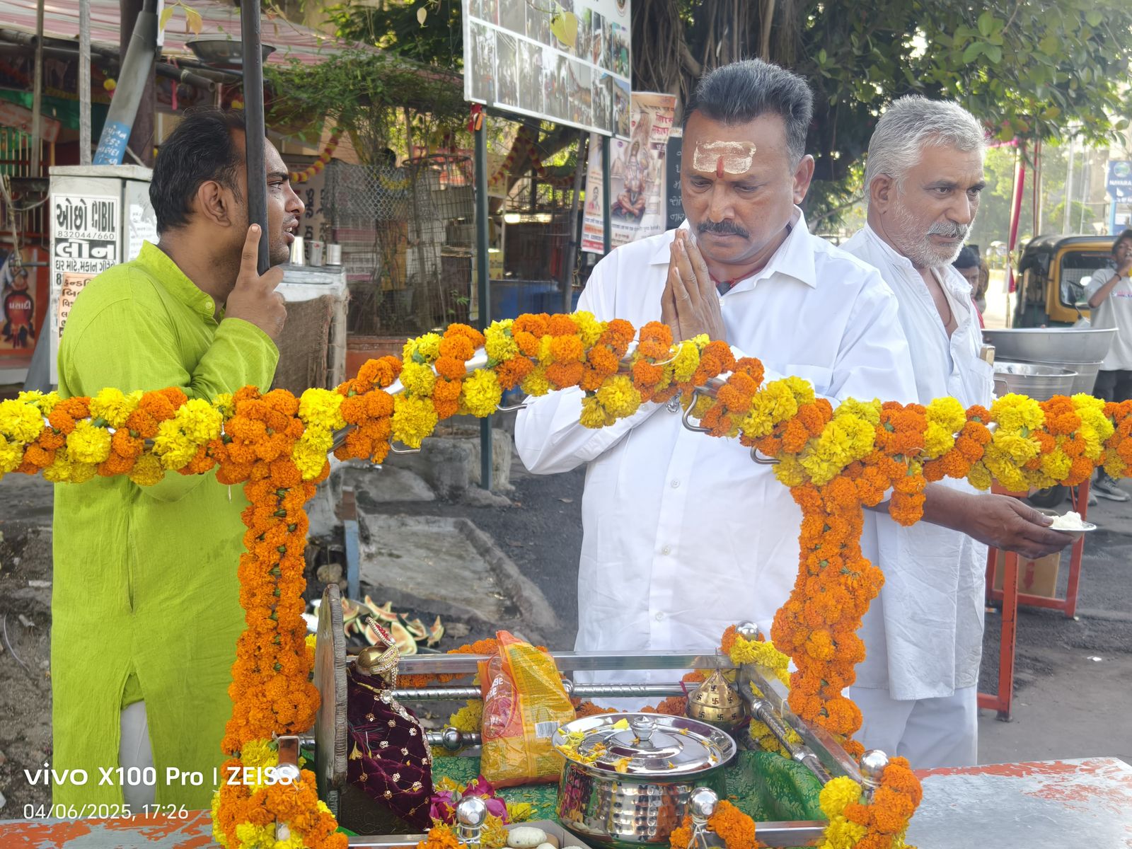 અતાપીનાં સંચાલક સંજય શાહની આડાઈને કારણે પૂર્વ પટ્ટી ઉપરની સેંકડો સોસાયટીઓ પાણી વગર ટળવળે છે