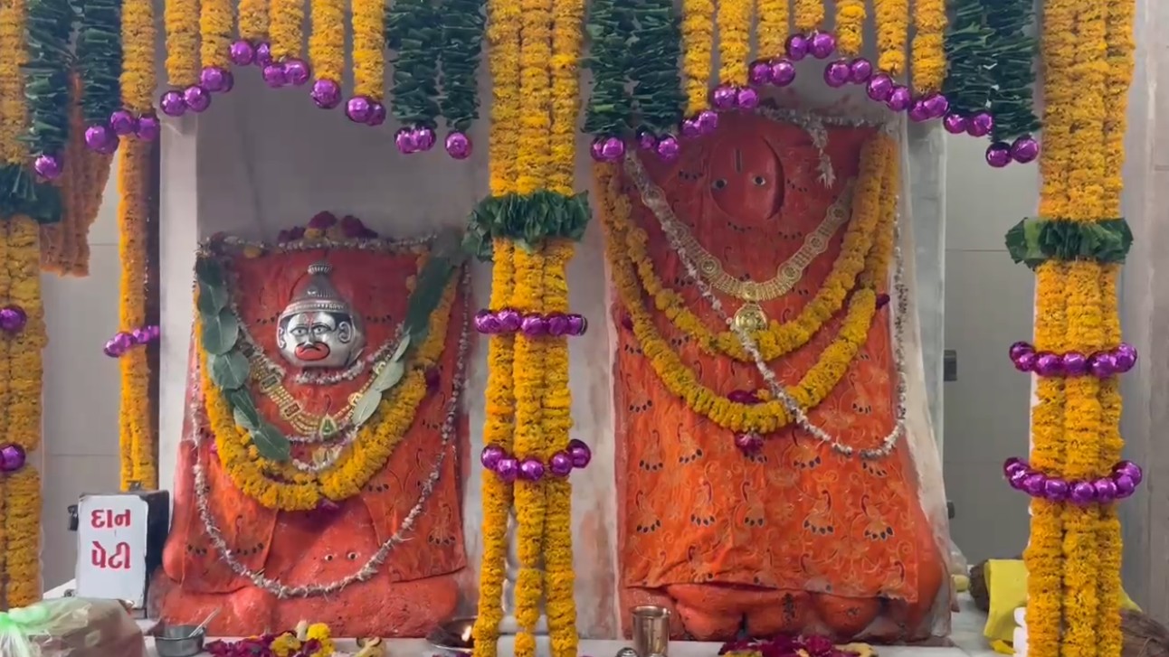 હુજરતપાગા મેન રોડ પરના બાળ હનુમાન કાળભૈરવ મંદિરના જીર્ણોદ્ધાર પ્રસંગે પ્રાણપ્રતિષ્ઠા મહોત્સવનું આયોજન