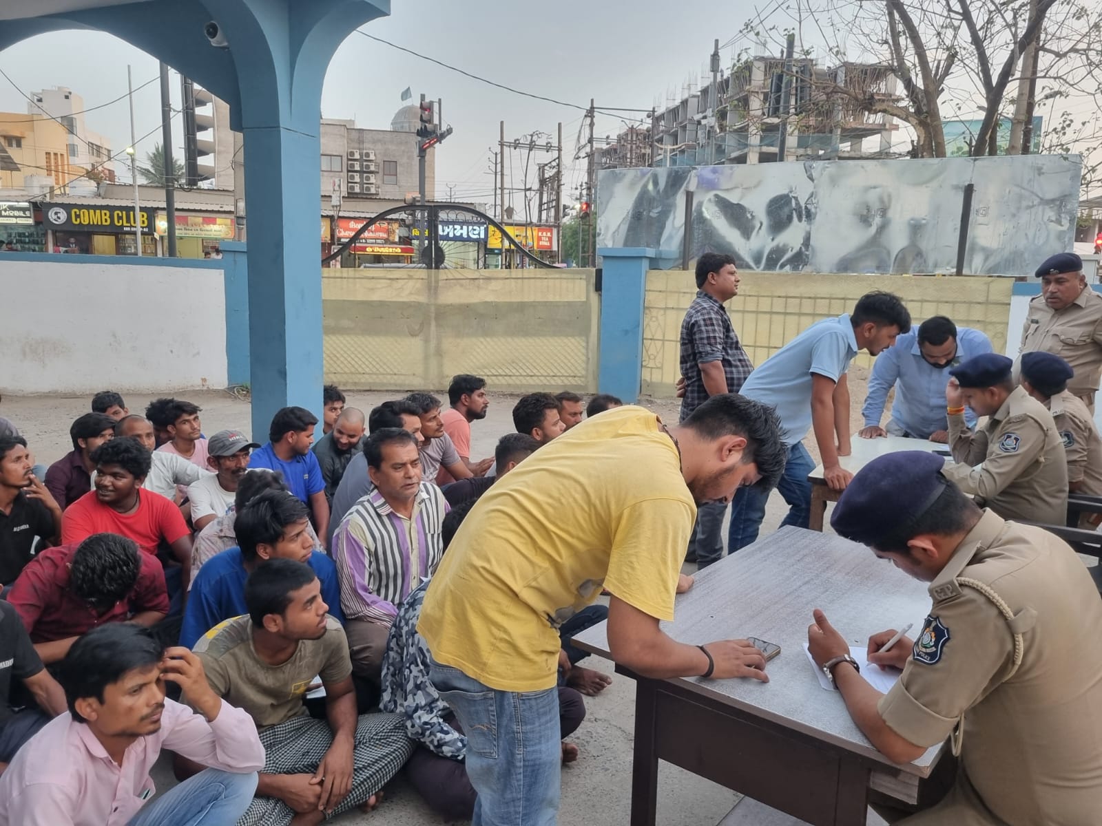 બાંગ્લાદેશી શોધ અભિયાનમાં શહેરમાં રહેતી 4 બાંગ્લાદેશી મહિલા ઝડપાઇ