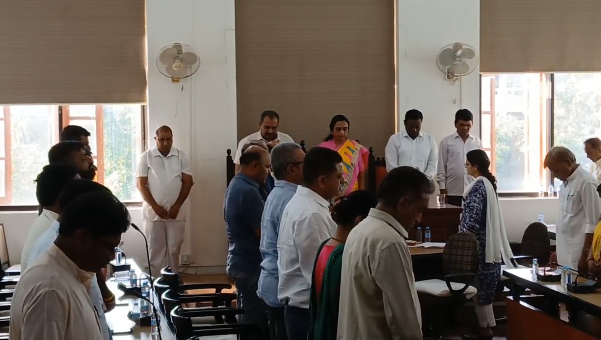 શોકદર્શક ઠરાવ બાદ સામાન્ય સભા મુલતવી કરાઈ