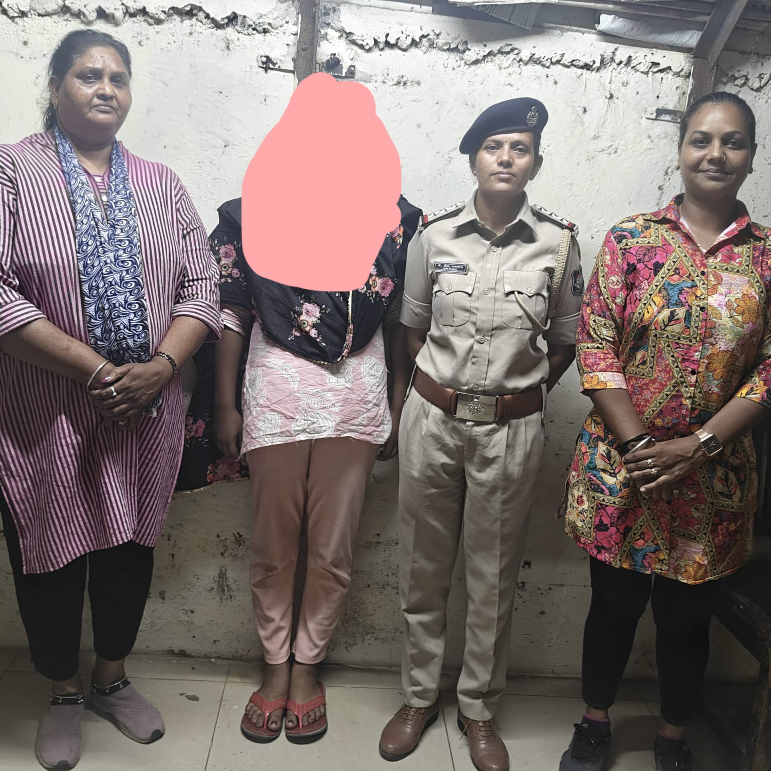 વડોદરા રેલવે સ્ટેશન પરથી બાંગ્લાદેશી કિશોરી મળી આવી
