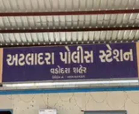 વડોદરાની મહિલા ગાયિકા સાથે શારીરિક છેડછાડ કરનાર આરોપી પકડાયો