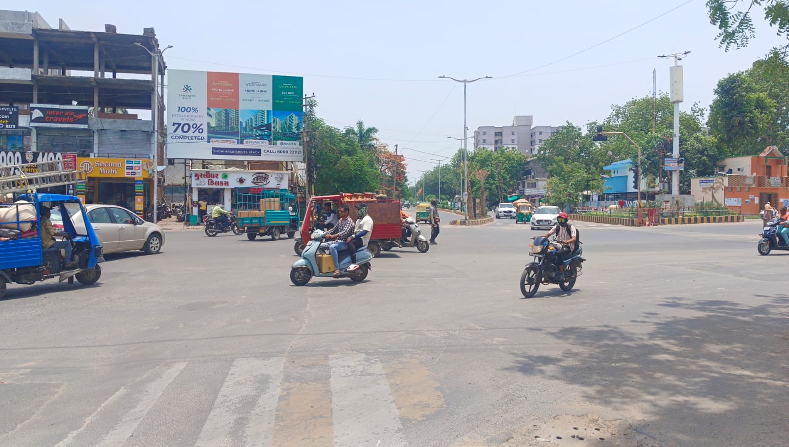 વડાપ્રધાન નરેન્દ્રભાઈ મોદીના વડોદરા શહેરમાં કાર્યક્રમને લઈને પોલીસ દ્વારા ટ્રાફિક વ્યવસ્થા