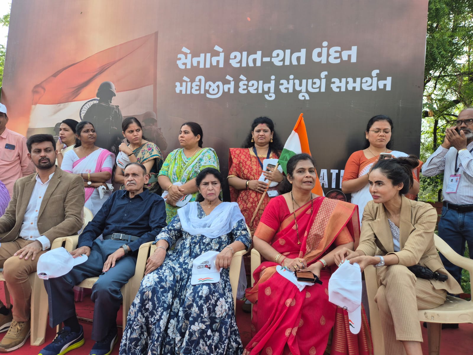 કર્નલ સોફિયા કુરેશીના પરિવારજનો સિંદુર સન્માન યાત્રામાં થયા સહભાગી 
