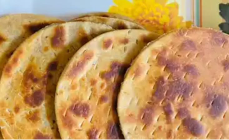 અવનવી વાનગી : બિસ્કિટ ભાખરી બનાવવાની રીત