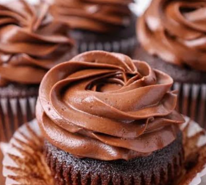 અવનવી વાનગી : ચોકલેટ બટર આઈસીંગ બનાવવાની રીત