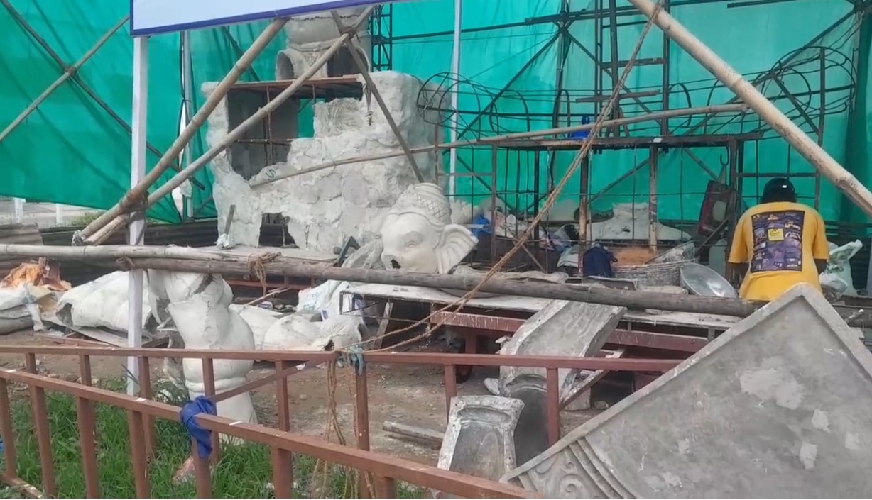 માંજલપુર વિસ્તારમાં ગણેશજીની પ્રતિમાઓને સામાજિક ઇસમો દ્રારા ખંડિત કરવામાં આવી