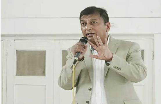 વડોદરાના ડૉ.જિતેન્દ્ર પટવારીએ 'ચક્ર હીલિંગ' વિષયમાં વિશ્વની પ્રથમ પીએચડી મેળવી