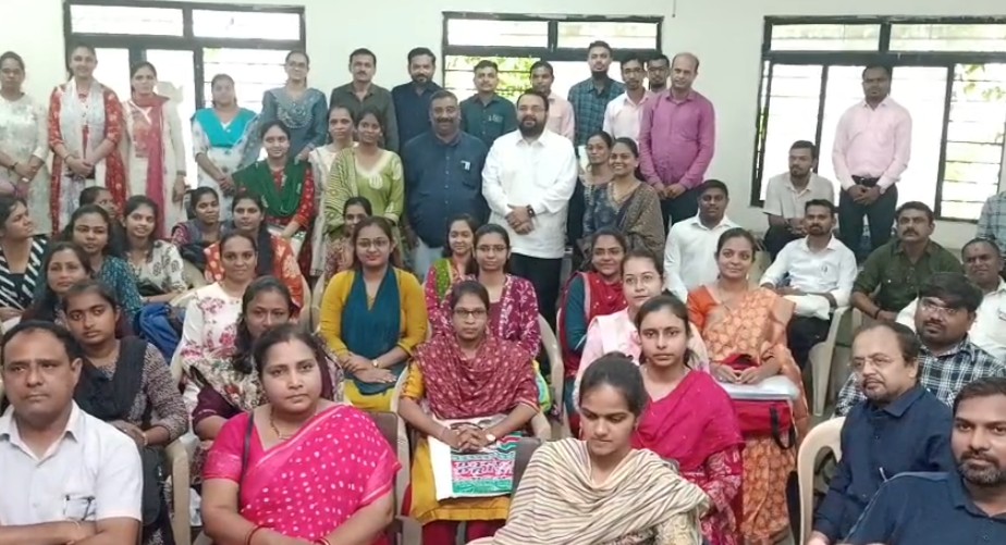 123 શિક્ષકોને વડોદરા જિલ્લા શિક્ષણ કચેરી ખાતે એનાયત પત્ર 