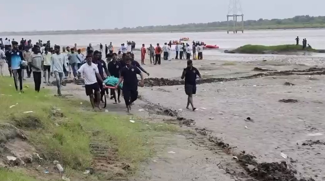 ગંભીરા બ્રિજ ઘટનામાં અત્યાર સુધીમાં 17 ડેડ બોડી મળી