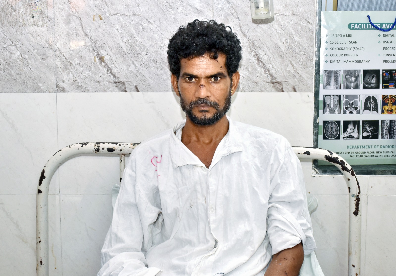 મુજપુર - ગંભીર બ્રિજ દુર્ઘટનામાં ટ્રક ડ્રાઈવર ગણપતસિંહ રાજપૂત બન્યા અદમ્ય સાહસ અને માનવતાનું પ્રતીક