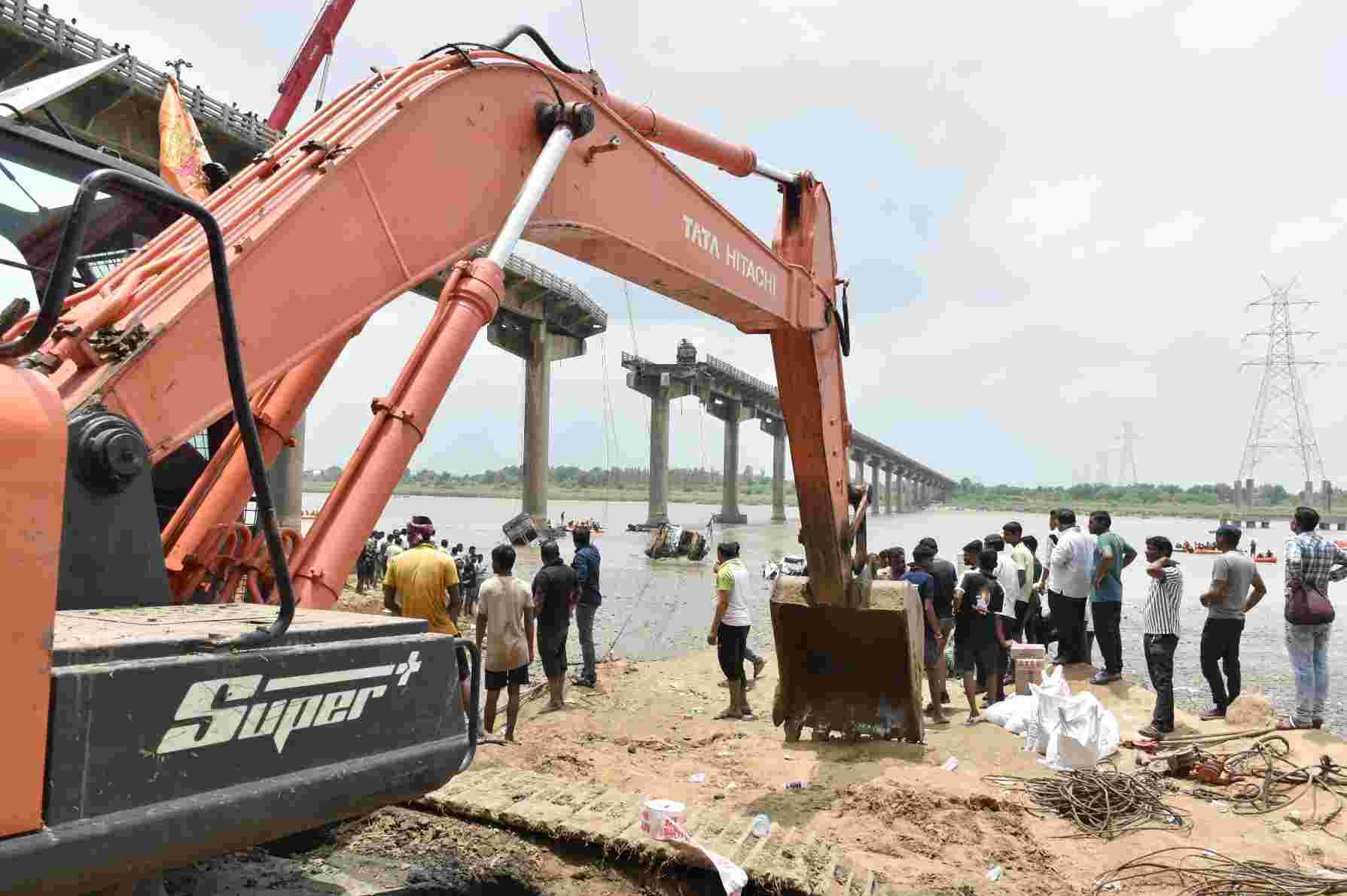 ડભોઇ-સેગવા-રાજપીપળા રોડ પર આવેલા રંગ સેતુ પૂલને ભારે વાહનોના ટ્રાફિક માટે બંધ