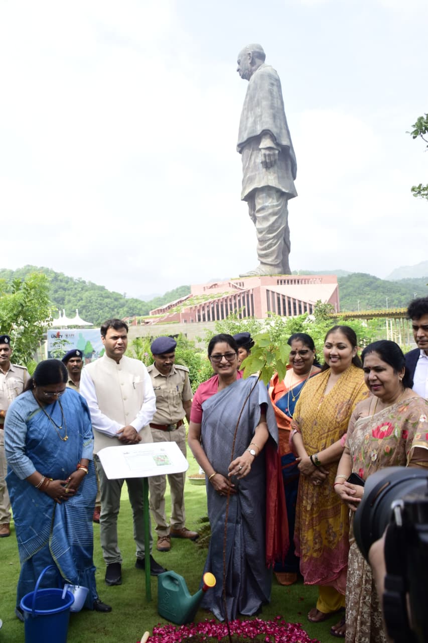 પર્યાવરણની સંભાળ અને વિકસિત ભારતના વિઝનને સાકાર કરવા મહિલા અને બાળ વિકાસ વિભાગનો સામુહિક પ્રયાસ