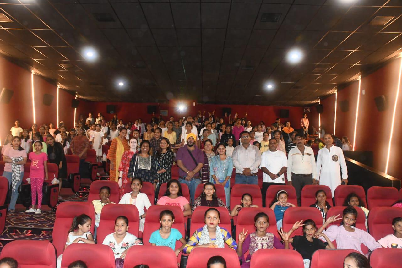 શનિદેવ ફાઉન્ડેશન દ્વારા ગૌરી વ્રત કરતી 1000થી વધુ કુંવારિકાઓ માટે એક સુંદર કાર્યક્રમનું આયોજન કરાયું