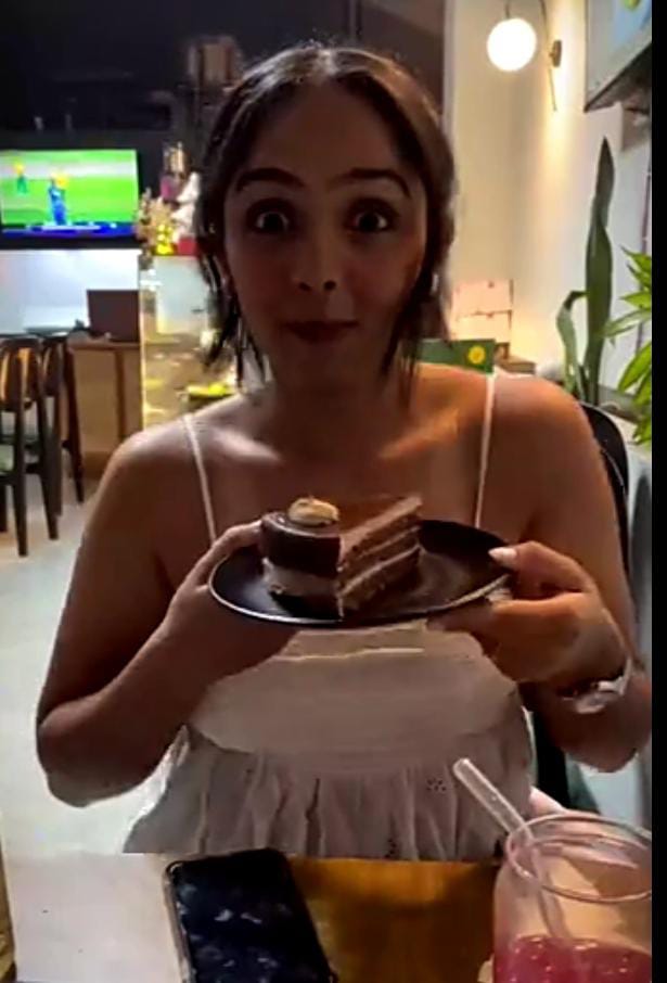 રાધિકાના માતા-પિતા તેના પર ખૂબ પ્રતિબંધો મૂકતા હતા: હિમાંશિકા