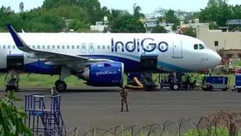 દિલ્હીથી ગોવા જતી ઇન્ડિગોની ફલાઈટનું મુંબઈમાં ઈમરજન્સી લેન્ડિંગ