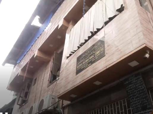 મુંબઈમાં સિલિન્ડર બ્લાસ્ટ થતાં એક ત્રણ માળની ઈમારત ધરાશાયી