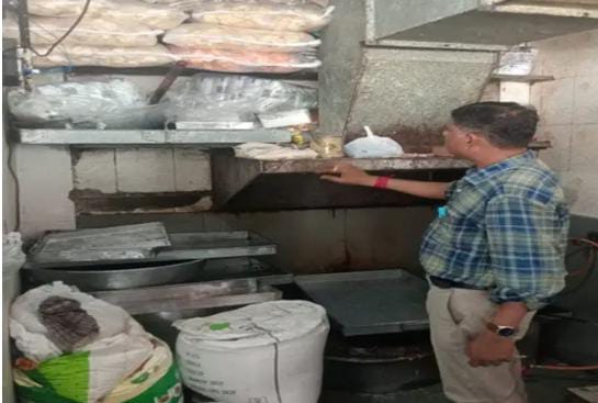 મીઠાઈ ફરસાણની દુકાનો, હોટલ, રેસ્ટોરન્ટ, ખાણીપીણીના સ્થળો વગેરે જગ્યાએ  ચેકીંગ