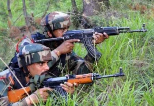 જમ્મુ અને કાશ્મીર પોલીસ અને CRPFનું સંયુક્ત ઓપરેશન: ઓપરેશન દરમિયાન ગોળીબારના અવાજો સંભળાયા 