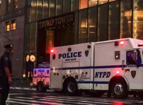 મેનહટનમાં એક વ્યક્તિએ અંધાધૂંધ ગોળીબાર કર્યો, જેમાં 4 લોકોના મોત