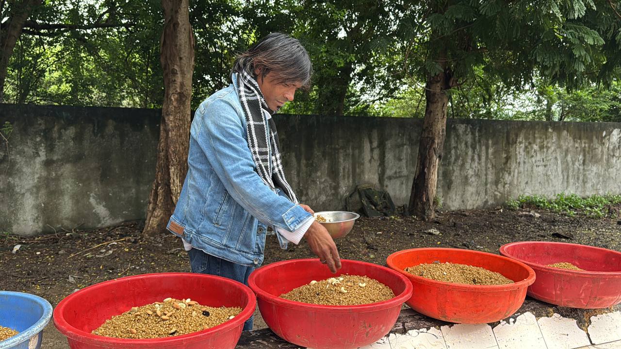 પવિત્ર શ્રાવણ માસમાં વાયરલ કલાકાર રાજુનું શ્રવણ સેવા ફાઉન્ડેશન સાથે મળીને અનોખું સેવાકાર્ય