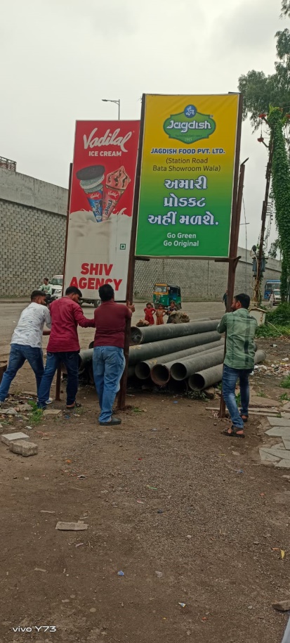 વિવિધ વિસ્તારોમાંથી કોર્પોરેશને દબાણ હટાવ્યા 