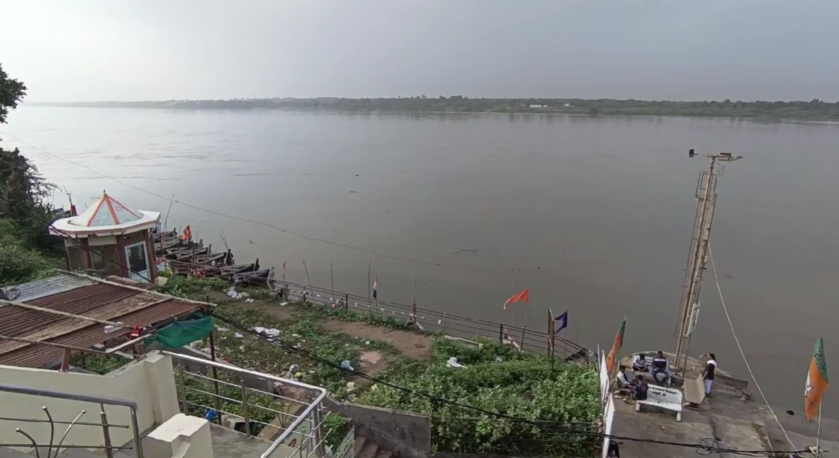 નર્મદા નદીના પાણી સ્થિર થતા કાંઠાના ગામોએ લીધો રાહતનો શ્વાસ