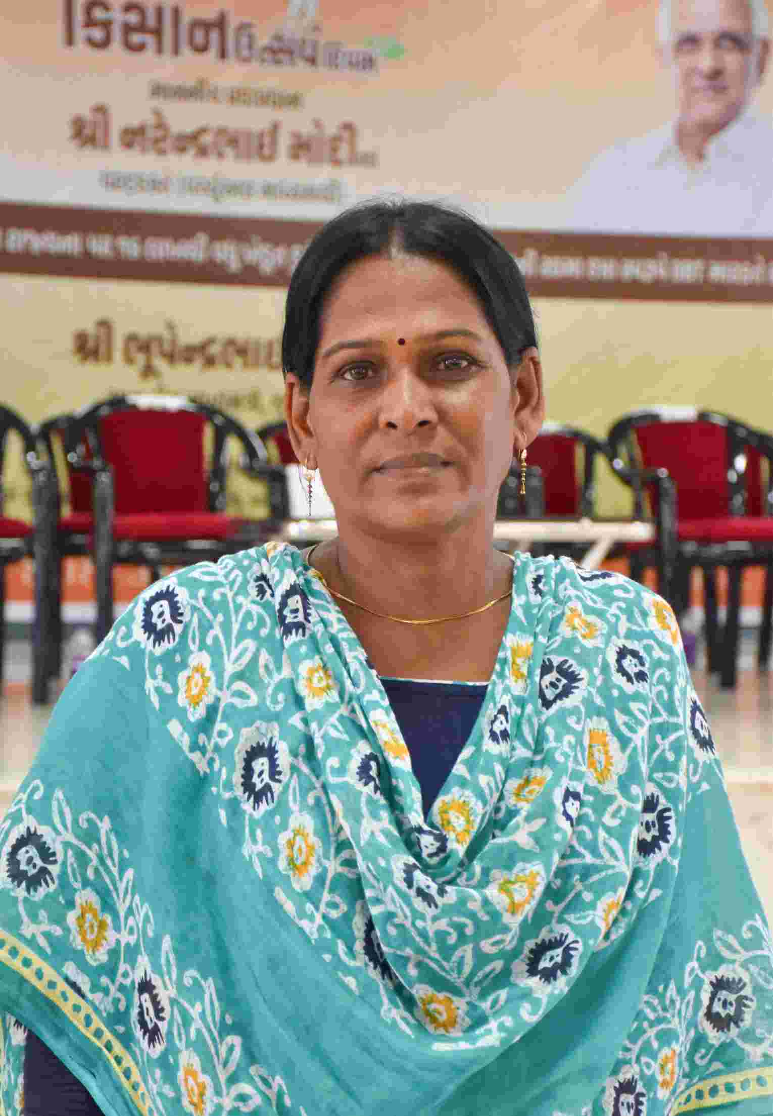 જિલ્લા કક્ષાના કાર્યક્રમ સ્થળે હાજર વડોદરાના ખેડૂતોને હપ્તાની રકમ બેંક ખાતામાં જમા થઈ હોવાનો મેસેજ મળતા હરખના દ્રશ્યો સર્જાયા