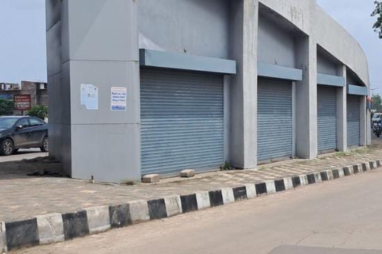 છાણી પ્રવેશ દ્વાર ખાતે આવેલી 10 દુકાનો વર્ષોથી બંધ હાલતમાં છે 