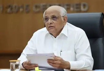 મુખ્યમંત્રીની દિલ્હીની મુલાકાત બાદ  મોડીરાત્રે ત્રણ સચિવોની બદલી કરાઈ