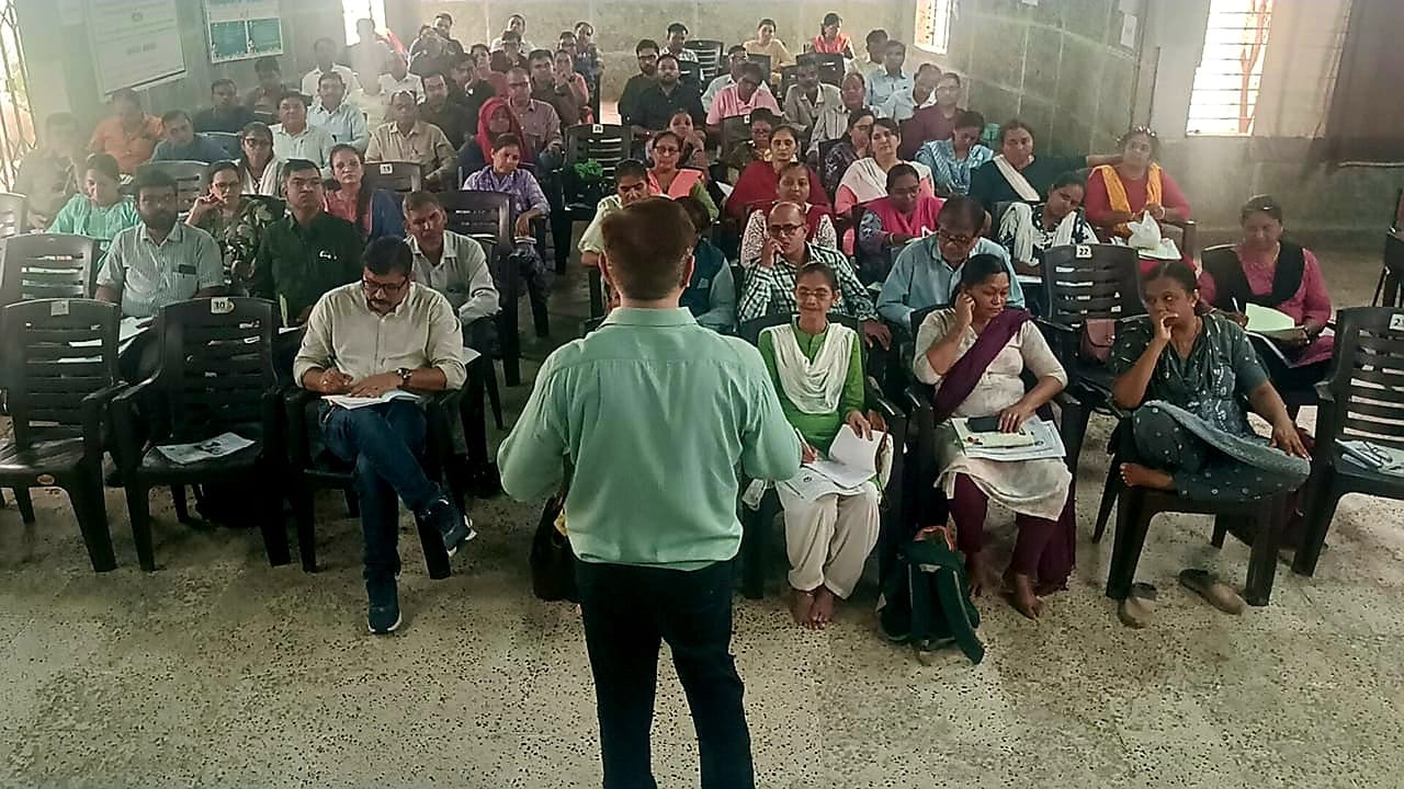 શાળા સુધારણા માટે એક કદમ, સજ્જતા તરફ શાળા ગ્રેડેશન અને લર્નિંગ આઉટકમ થીમ પર શાળા સુધારણા તાલીમ શિબિર યોજાઈ