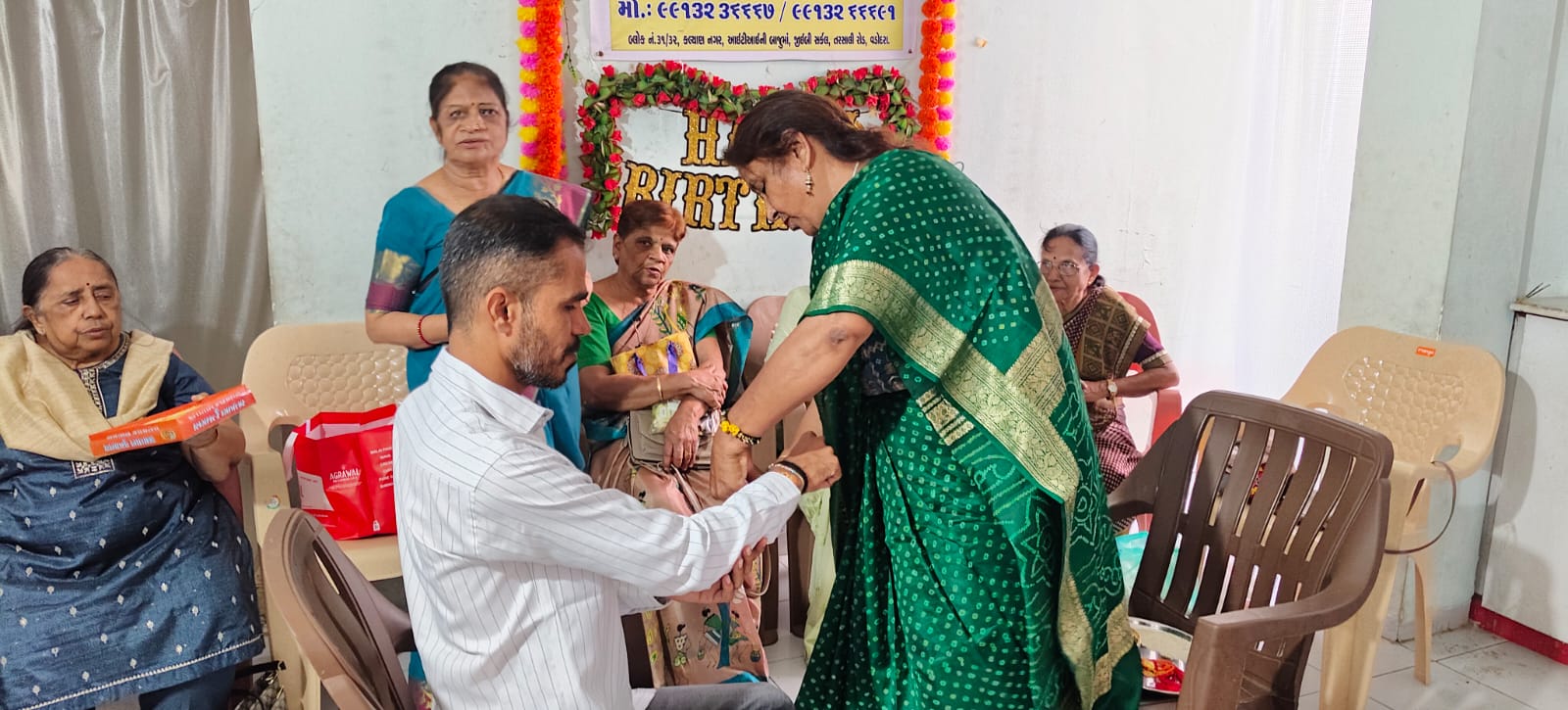 સાંપ્રત એજ્યુકેશન એન્ડ ચેરીટેબલ ટ્રસ્ટ વડોદરાના અનાથ દિવ્યાંગો સાથે રક્ષા બંધન પર્વની ઉજવણી કરવામાં આવેલ.