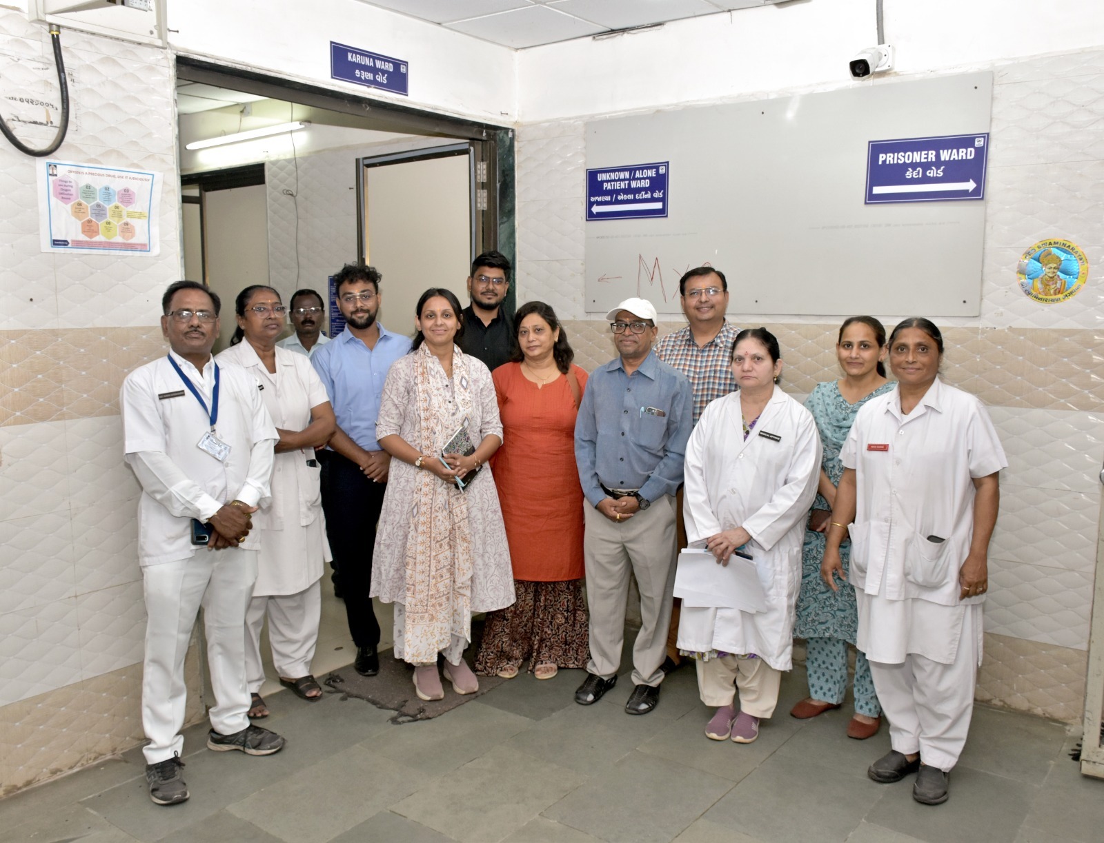 એસએસજી હોસ્પિટલનો એક એવો વોર્ડ જ્યાં નિરાધાર દર્દીનો પરિવાર બને આરોગ્યકર્મીઓ 