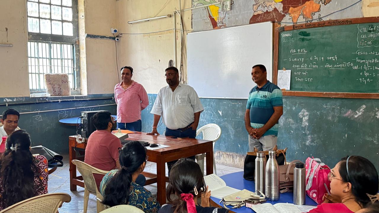 જિલ્લાની ૧૨ પીએમ શાળા માટે શિક્ષકો, આચાર્યો અને બીઆરસી, સીઆરસીને અપાઇ તાલીમ 