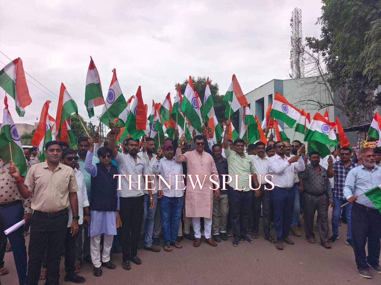 સાવલી નગર દેશભક્તિના રંગે રંગાયુ ભારત માતાકી જય ગગન ભેદી જય ઘોષ સાથે ભવ્ય તિરંગા યાત્રા નીકળી