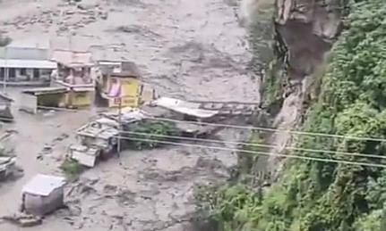 કુલ્લુમાં બે અલગ- અલગ સ્થળોએ વાદળ ફાટવાની ઘટનાઓ  બની