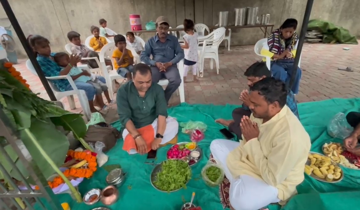 સાઈ શક્તિ સેવા ગ્રુપ દ્વારા બળિયાદેવ મંદિરે પ્રવિત્ર શ્રાવણ મહિનામાં સત્યનારાયણ દેવની કથાનું આયોજન