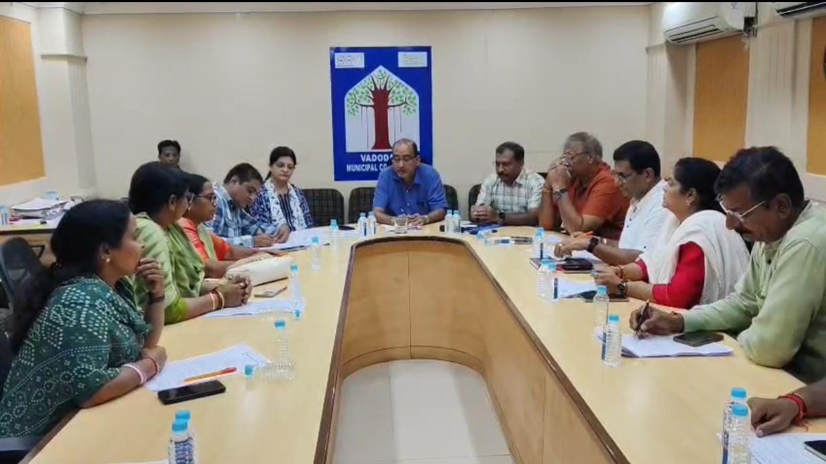 ગણપતિ અને નવરાત્રીમાં ધાર્મિક લાગણીને માન આપીને માત્ર પાંચ ધાર્મિક હોર્ડીંગ બોર્ડ 15 દિવસ માટે લગાડવાની મંજૂરી