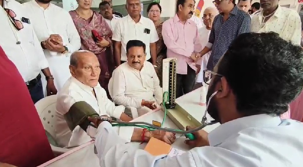 માંજલપુર ખાતે સર્વ સમાજ મેડિકલ કેમ્પ યોજાયો