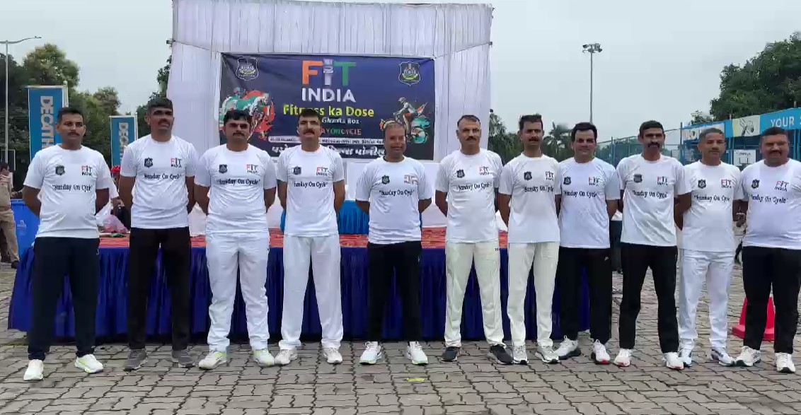 સન્ડે ઓન સાયકલ થીમ પર ફીટ ઈન્ડિયા મુવમેન્ટ અંતર્ગત સાયકલ રેલી 