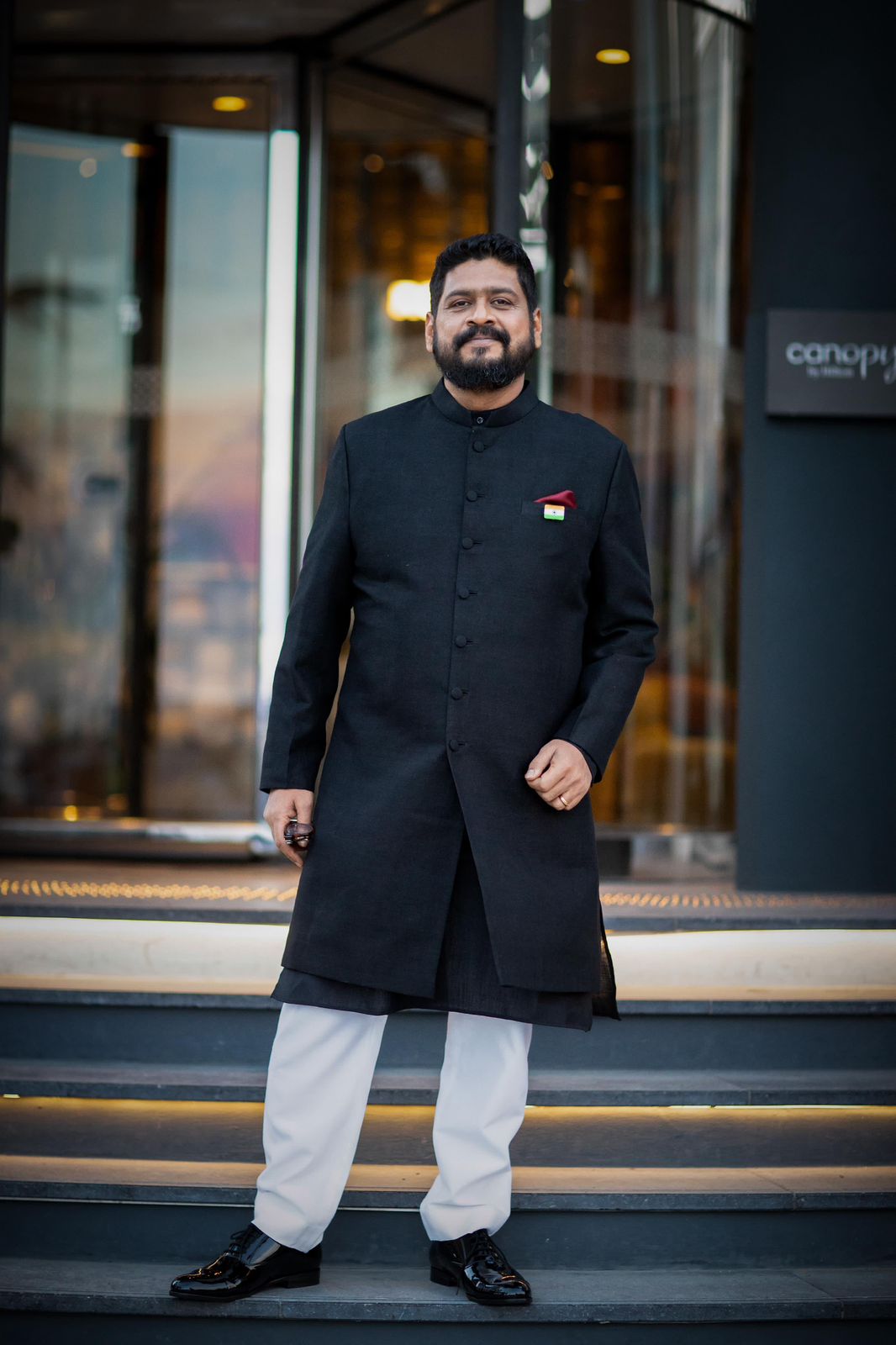 ઓમ રાઉત બન્યા નિર્માતા, મુંબઈના લેજેન્ડરી પોલીસ ઓફિસરને સમર્પિત છે ઇન્સ્પેક્ટર ઝેંડે